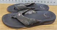 Reef bottle opener sandals flip flops size 9