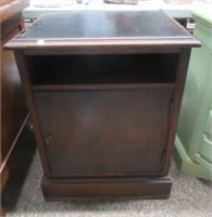 Cabinet Table. Vintage with Lock Door. Nook