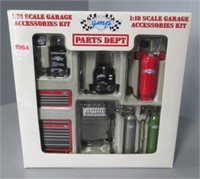 NOS GMP 1:18 Scale Garage Accessories Kit. Unused