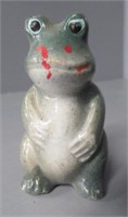 Vintage porcelain frog.