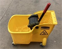 Rubbermaid Mop Bucket