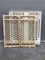 2 Baby Gates   NOT SHIPPABLE