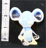 Fenton white opalescent mouse figure