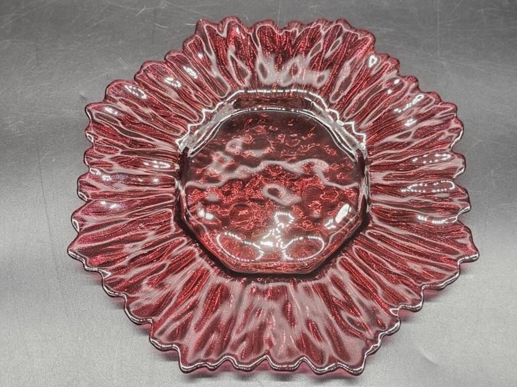 Red Art Glass Flower Plate