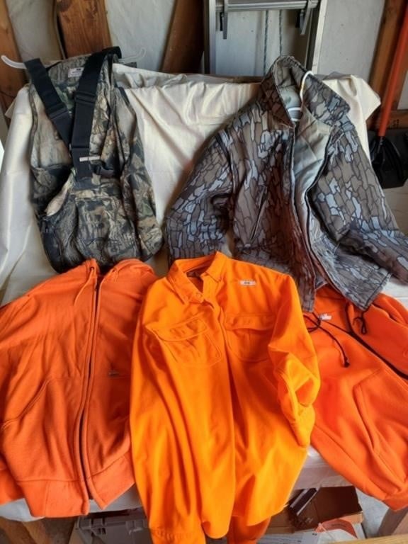 Hunting clothes lot