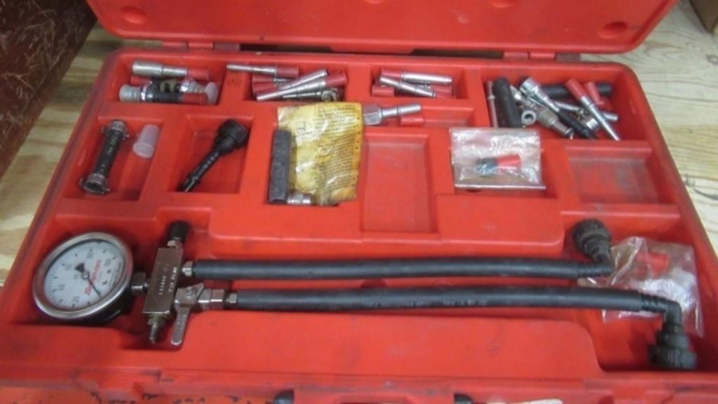 Snap-On Fuel Injection Pressure Testing Kit in