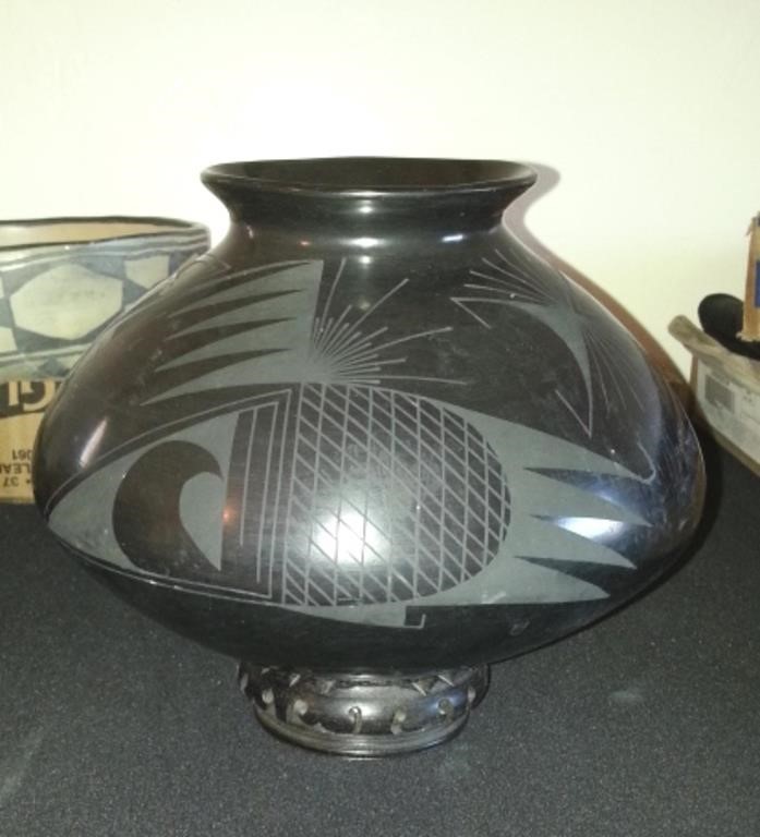 BLACK CLAY POTTERY WATER VESSEL, SIGNED, W/STAND