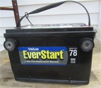 Everstart automotive battery 10"W x 7"L x 7".