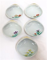Lot of 5 small Asian dipping bowls in org box