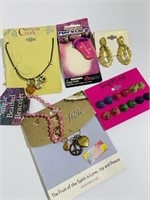 Mix lot jewelry necklaces earrings