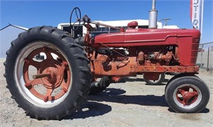 Farmall H Tractor