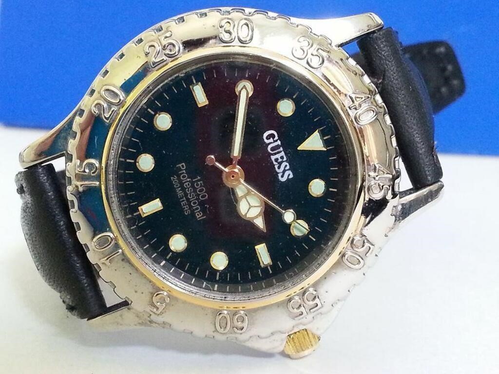 GUESS 1999 WATCH WATER RESISTANT JAPAN MOVEMENT