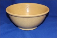 An Unmarked Roseville Pottery Bowl