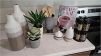 10PC KITCHEN ITEMS