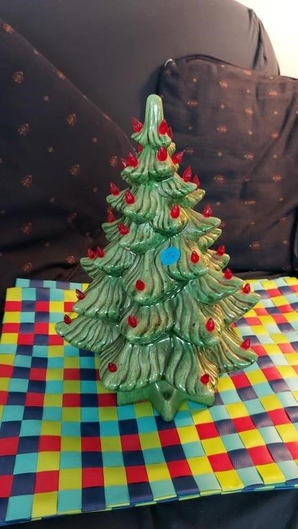 13in ceramic Christmas tree