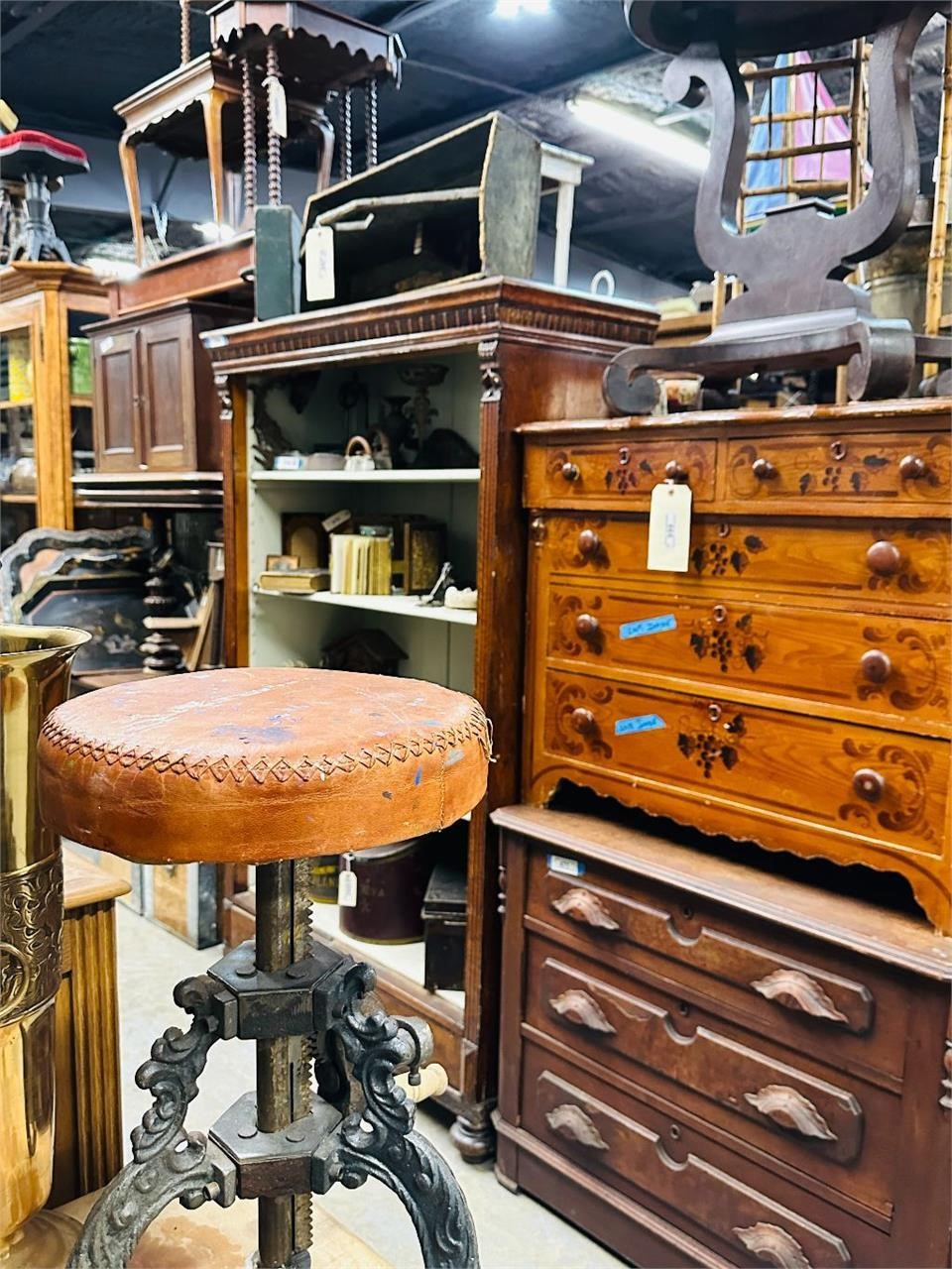 Bright Star Discovery MAY 2024 Online Consignment Auction