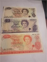 Queen Elizabeth $1,2&5,worth$50,B10