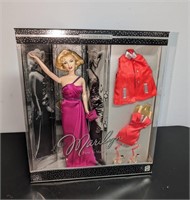 2001 Marilyn How To Marry A Millionaire NIB