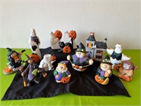 Midwest  / Williraye Studio Halloween Figurines