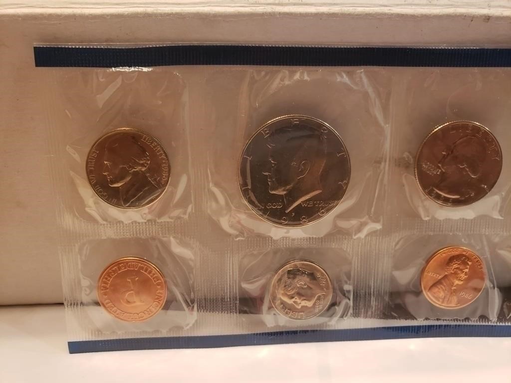 USA mint 10 coins dated 1986 mint P&D .(S305)