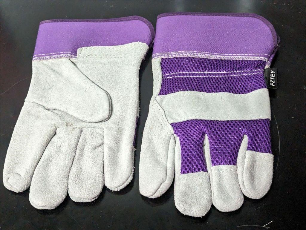 GLOVE(S)-O-RAMA  AUCTION WORK, WELDING CLEANING & MORE!!