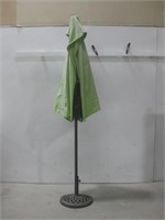 98" Green Patio Umbrella W/Base