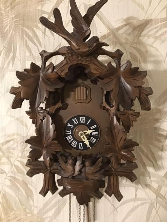 VINTAGE WOOD CUCKOO CLOCK