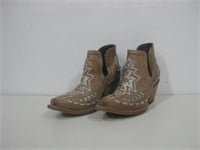 Ariat Boots Sz 7.5 Pre-Owned