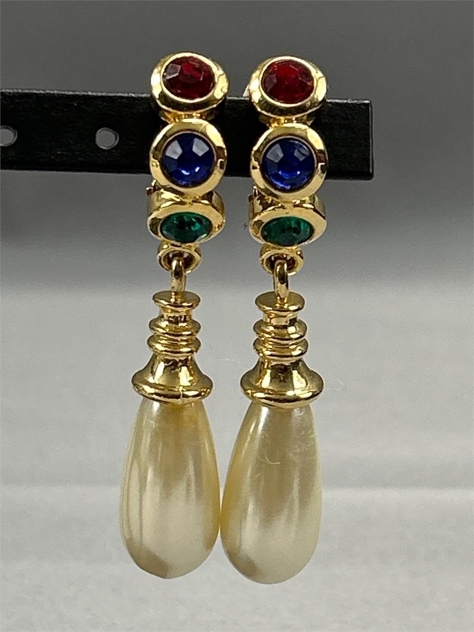 Vintage dangling clip on earrings