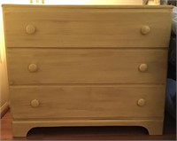 YELLOW CHEST OF DRAWERS