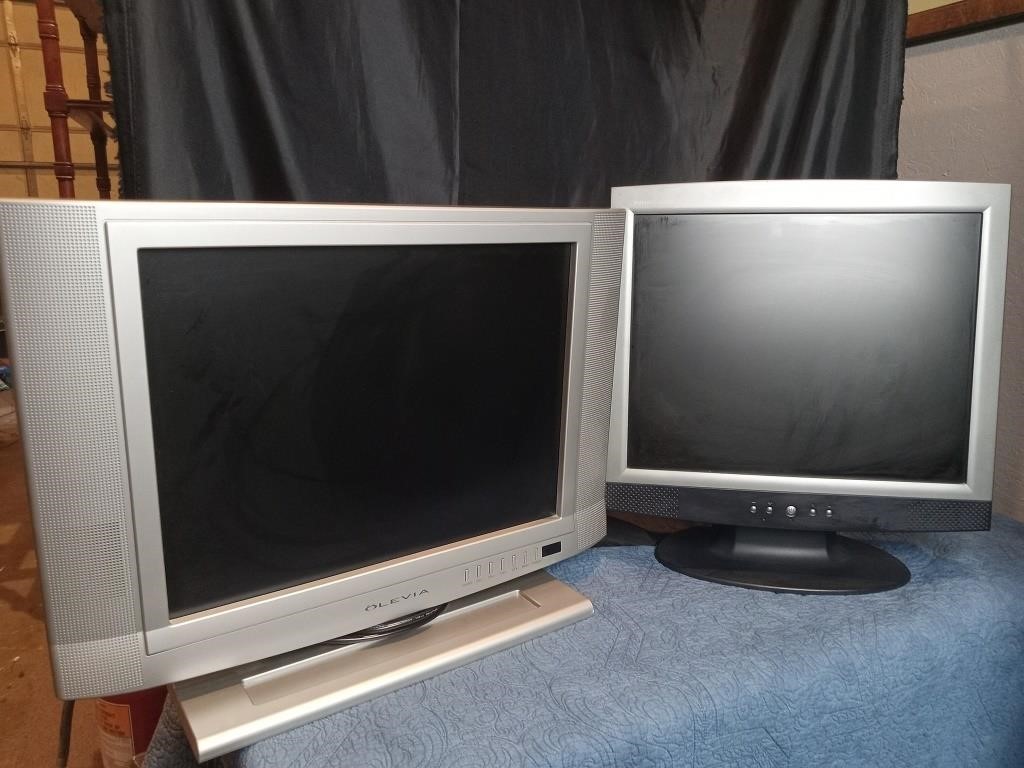 Vintage home electronics TV(with remote) and