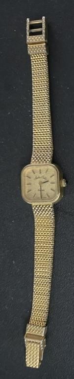 GOLD LADIES WATCH