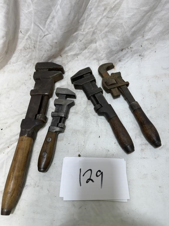 VINTAGE WOOD HANDLE WRENCHES LOT 4