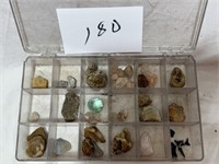 COLLECTIBLE STONES AND CASE