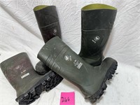 MUCK TYPE BOOTS, LOT OF 2