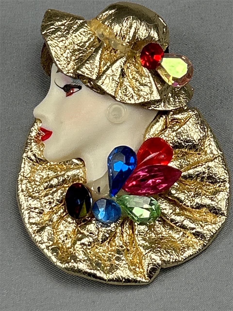 Vintage lady head brooch
