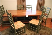 Broyhill Dining Room Table with (8) Chairs (BUYER