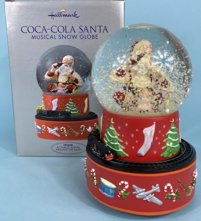 Coca Cola Santa Snow Globe