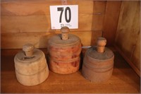 (3) Vintage Wooden Molds(R1)