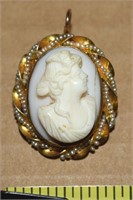 10k Gold Twisted Ribbon Seed Pearl Cameo Brooch