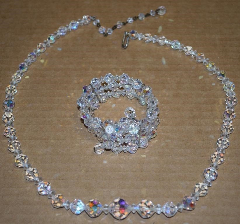 Vtg Faceted Iridescent Beaded Necklace & Bracelet
