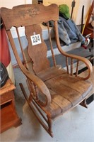 Vintage Wooden Rocking Chair(R1)