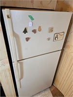 GE Refrigerator 64" Tall, 29.5" wide 29.5" Deep