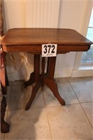 Vintage Eastlake Style Table(R2)