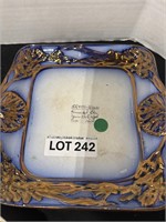 DECORATIVE SERVING TRAY AND PLATES