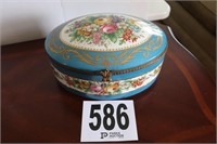 Large Vintage Porcelain Lidded Box(R5)