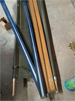 2 Pair vintage skis and a Stretcher look at