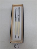 Papermate Pen and Pencil Set in Box 1979