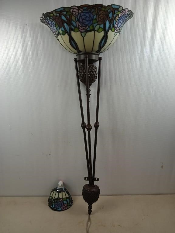 39-in stained glass wall hanging light with n
