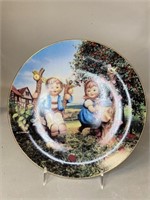 MJ Hummel "Apple Tree Boy & Girl" Porcelain Plate